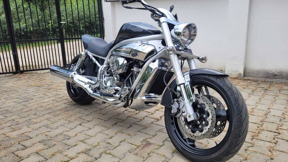 Motocicleta Chopper Cruiser Aquila 650