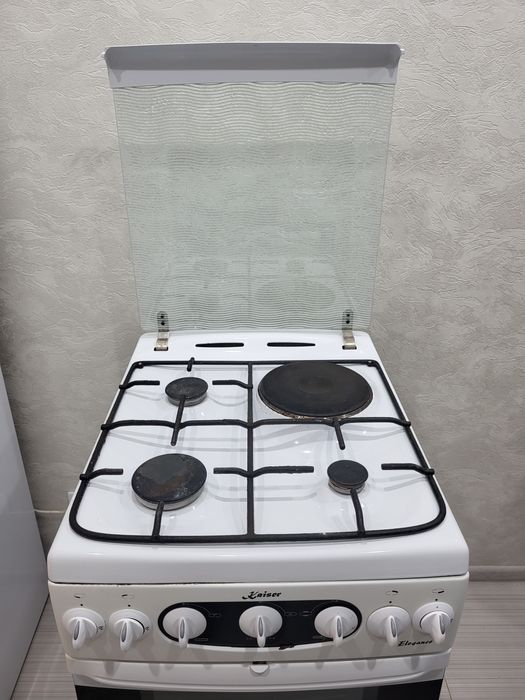 Продам газ плиту