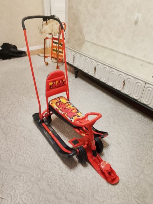 Продам снегокат  цена 15.000