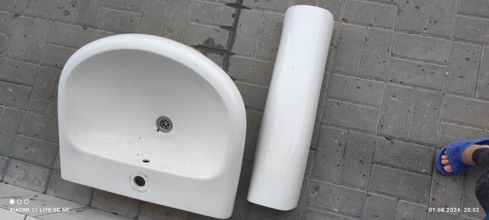 Раковина в ванную комнату