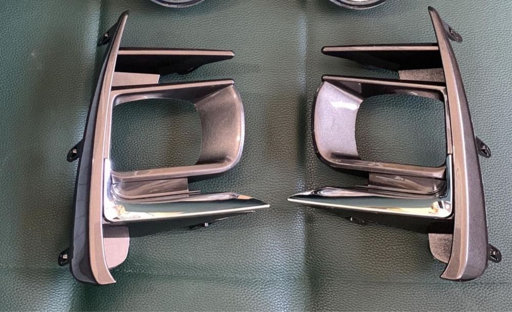 Бампер  Тойота Сиенна