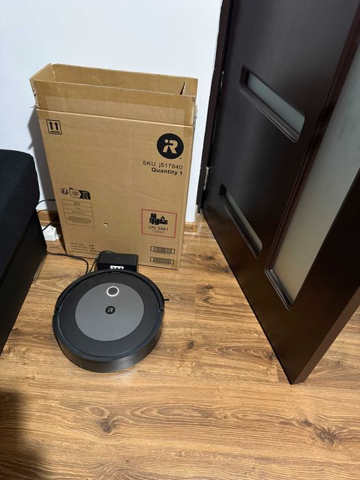 Aspirator robot iRobot Roomba Combo j5 (j5178) cu mop, negru, Garantie 2026