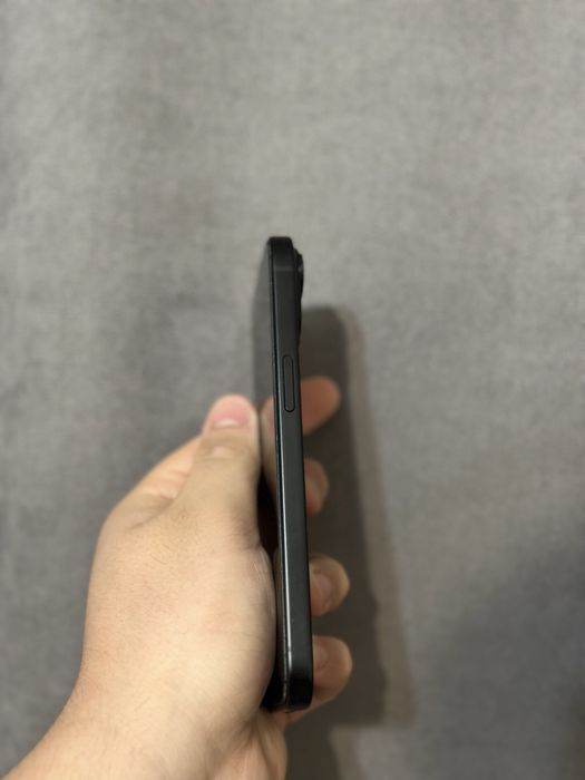 Продам iPhone 15.