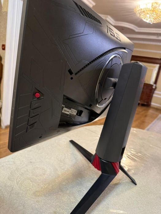 Монитор ASUS ROG