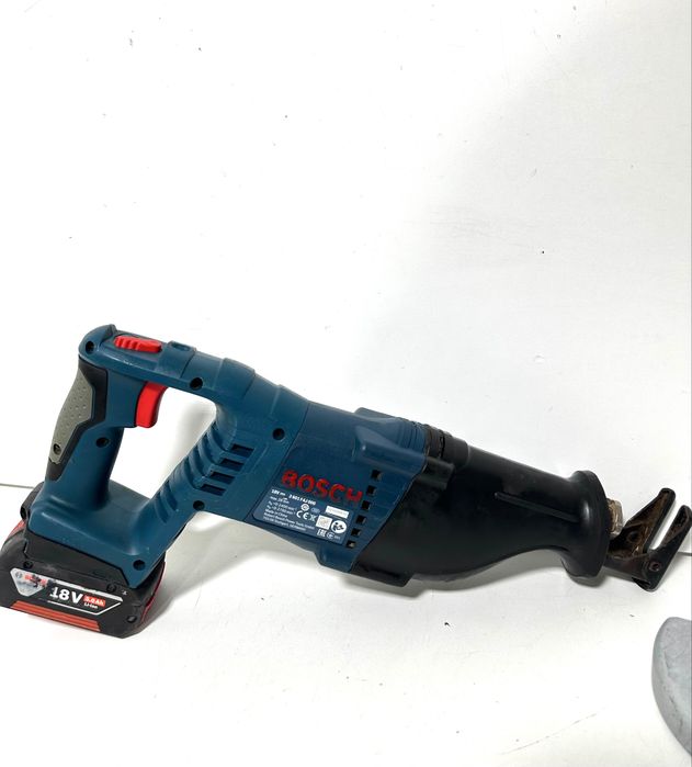 Set Bosch profesional Fierastrau Vulpe GSA 18V-Li/flex GWS 18V-11