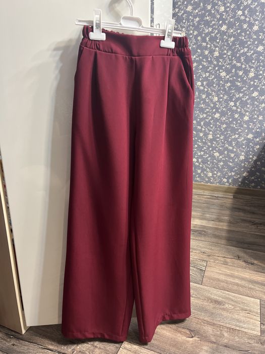 Продам брючный костюм