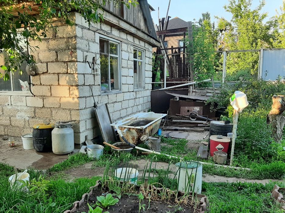 Продажа,  земля 4/7 соток вместе с домом.