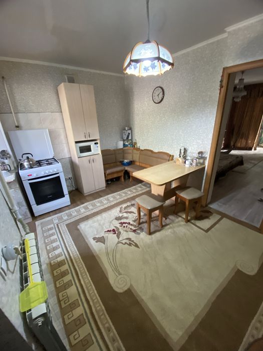 Продам квартиру 6 мкр