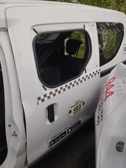 Ușa culisanta stânga Dacia doker