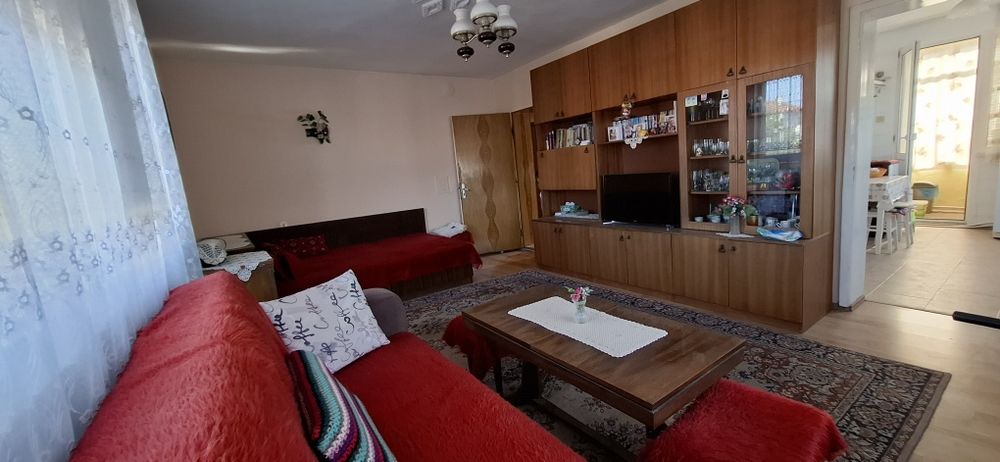 4-СТАЕН АПАРТАМЕНТ В ШИРОК ЦЕНТЪР | 98 КВ.М. | гараж + паркомясто| обзаведен