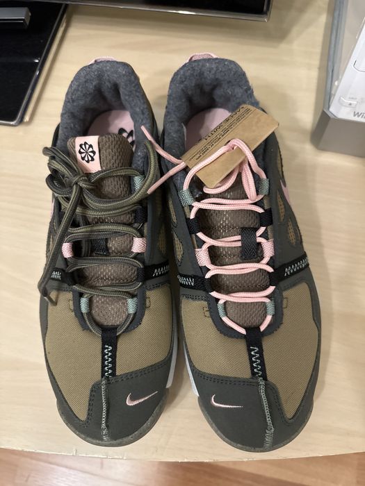 Кроссовки Nike, новые, размер 42