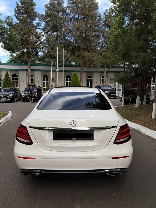 Mercedes-Benz w213 e200