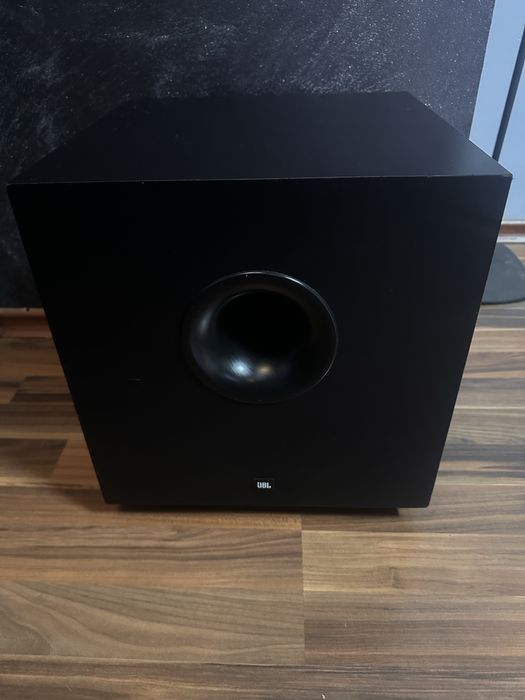 Активен субуфер JBL