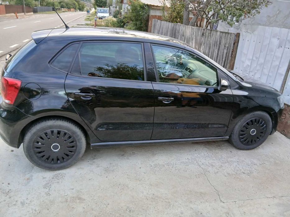 VOLKSWAGEN Polo 2010 — imagine 2