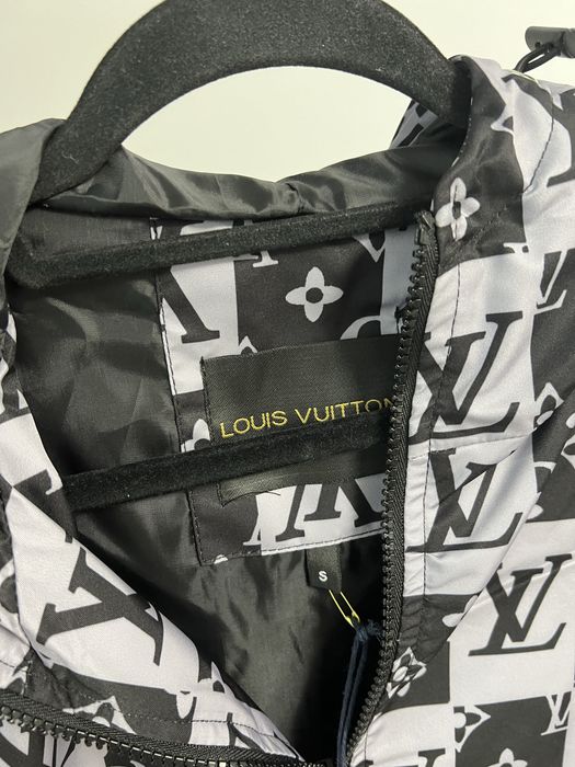 Geaca LOUIS VUITTON super calitate