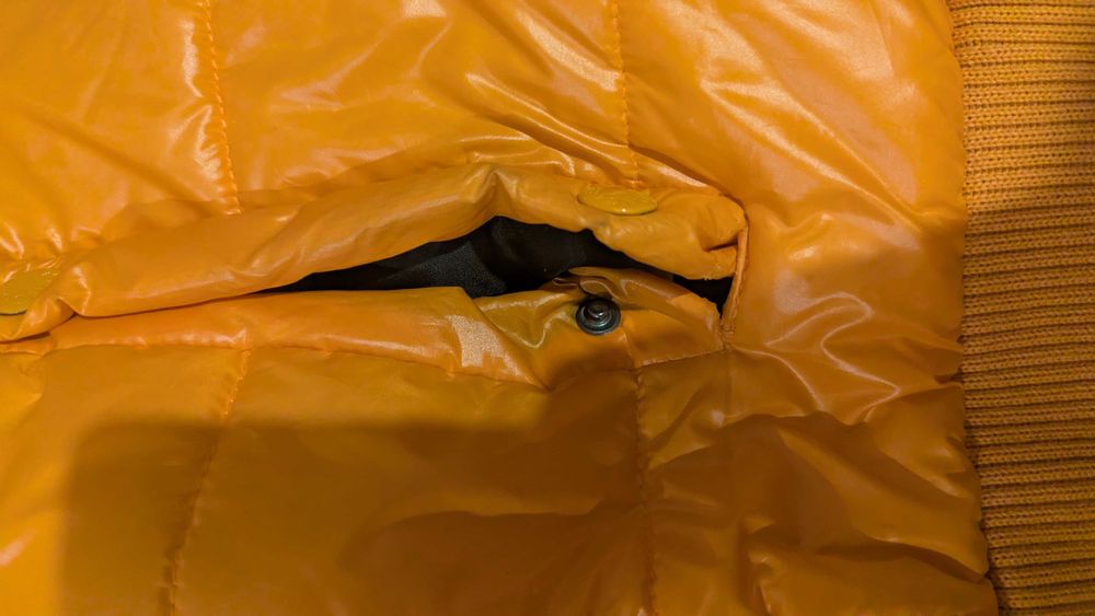 Елек Монклер с качулка