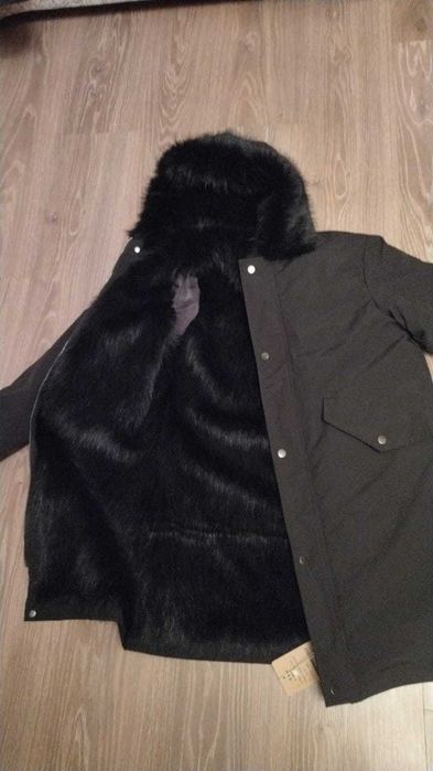 Продам куртки ..