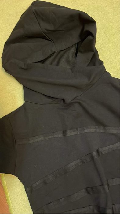 Дълга черна рокля