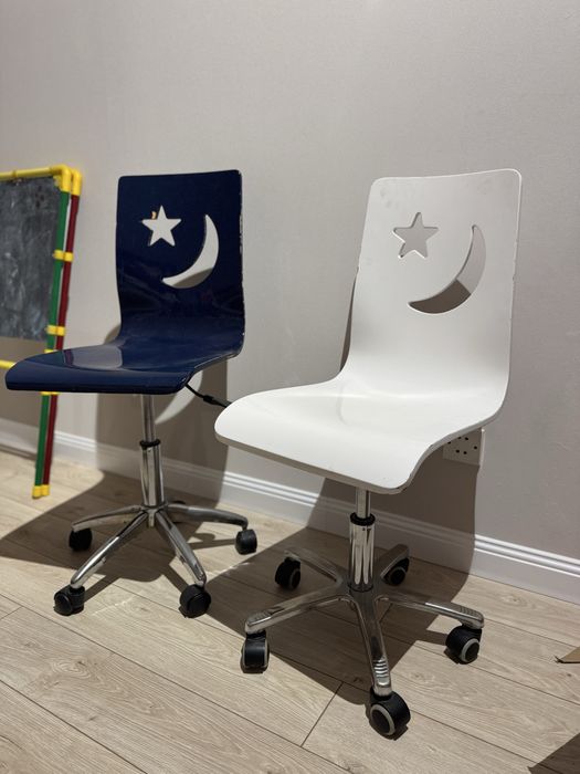 Стул поворотный детский