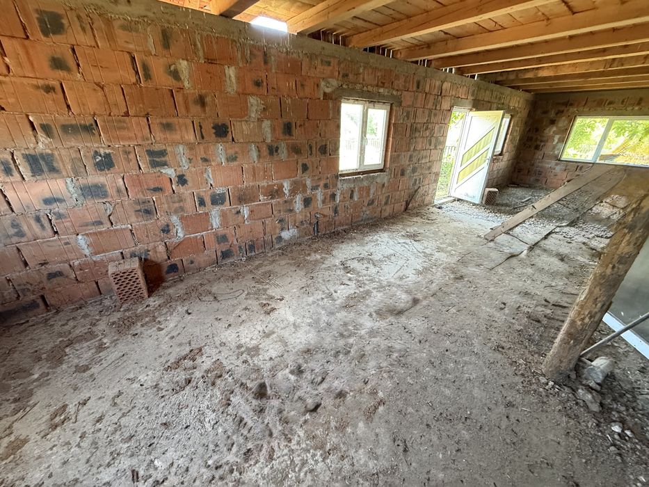 Casa de Vanzare Ungaria Sat Csazlo Pret.13.500 Euro