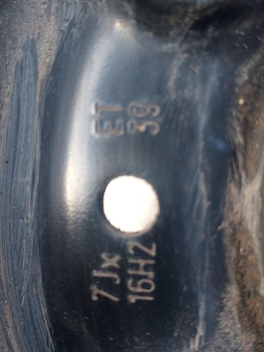 Anvelope iarna echipate pe jante metal Audi a4 b8