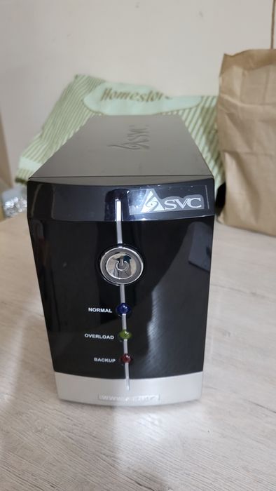ИБП SVC V1000, V2000 LCD.