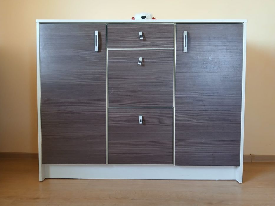 Продам мебель, 2 комода, стенка,диваны