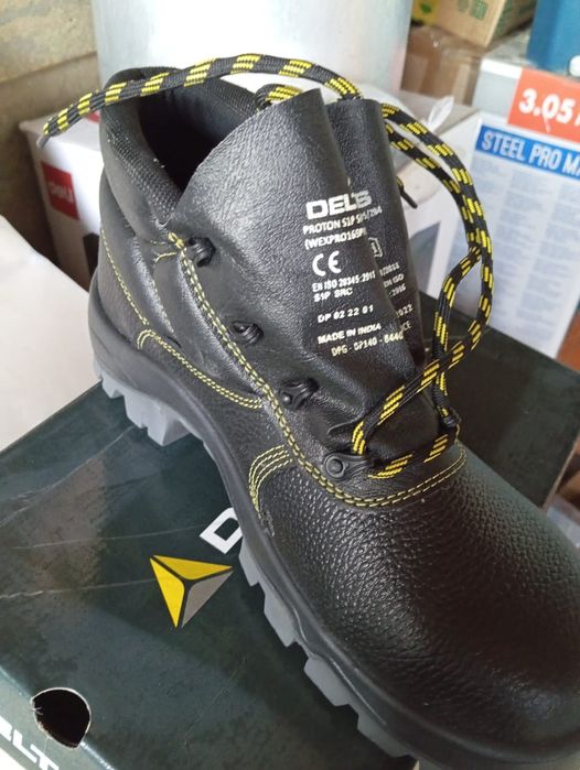 Ботинки ,сапоги спец