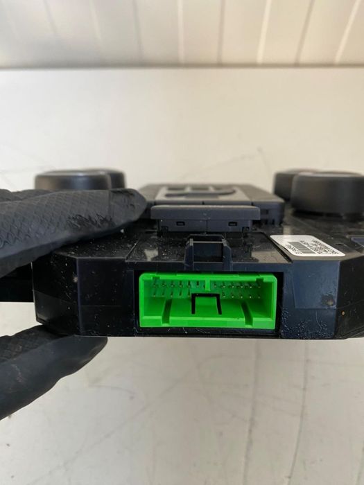 Panou control clima cu incalzire in scaune Volvo V40 2012+  31346948