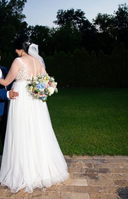Rochie mireasa in stare foarte buna