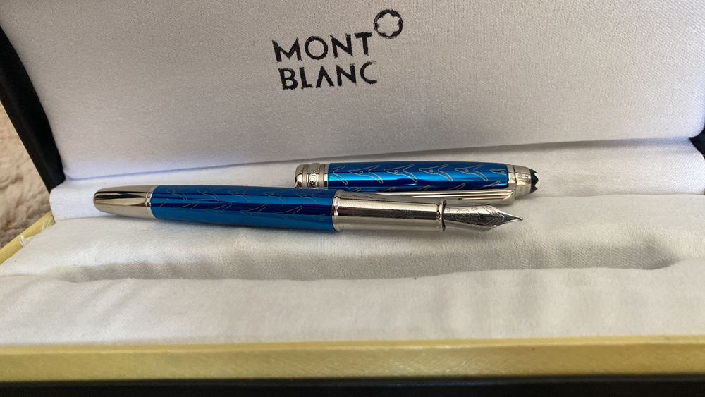 Stilou Mont Blanc Micul print albastru deschis
