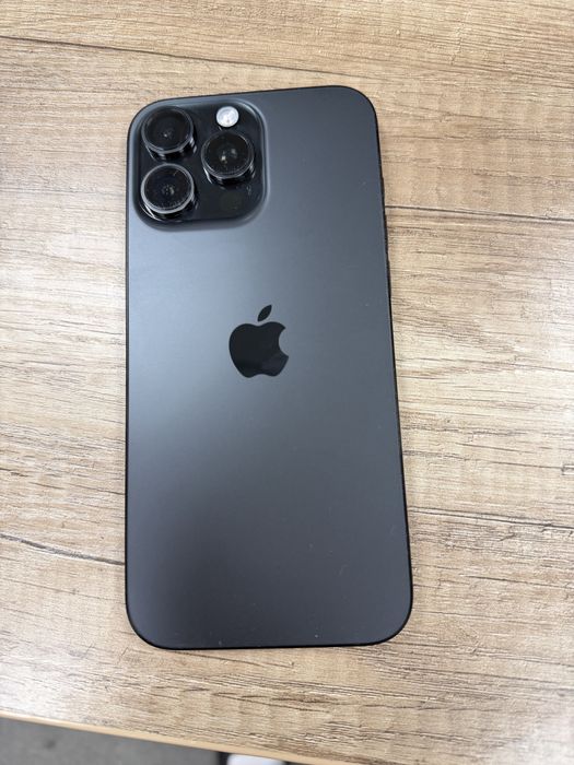 Iphone 16 pro max 92 %