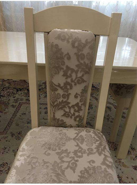 Продам стол со стульями