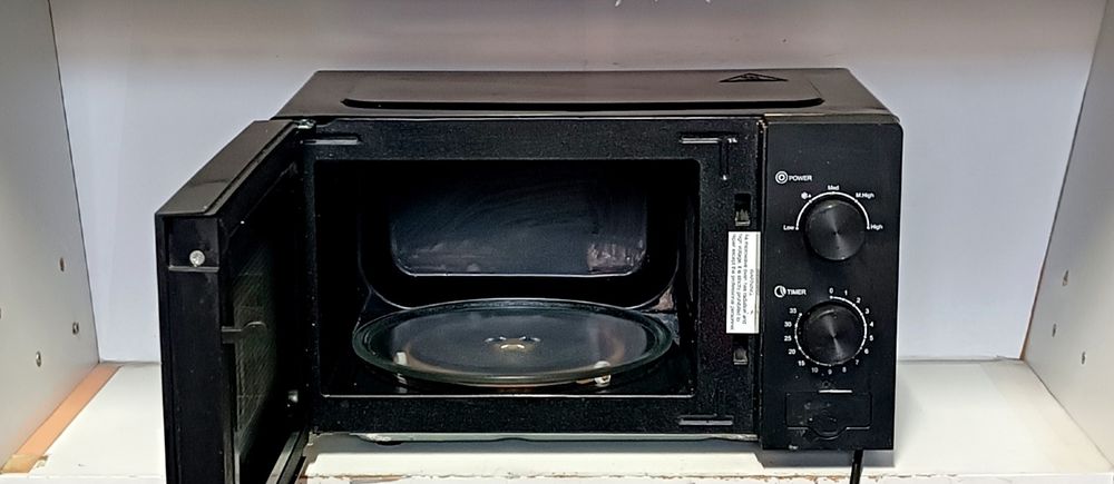 Продам зеркальную микроволновку