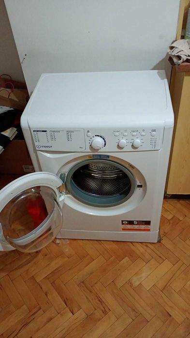 Пералня почти нова