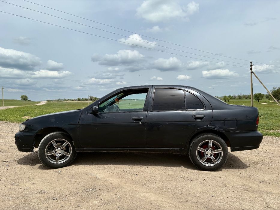 Nissan Almera ( Pulsar ) 1996г.