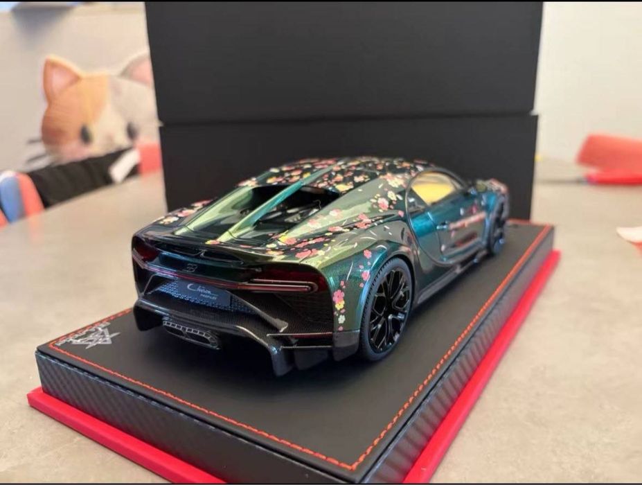 Bugatti chiron limited 25 штук в масштабе 1:18