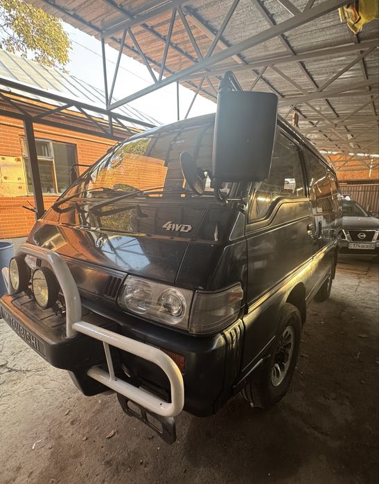Продам Mitsubishi Delica 4WD