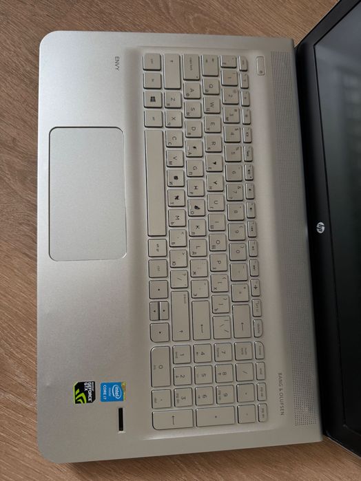 Ноутбук HP ENVY Notebook