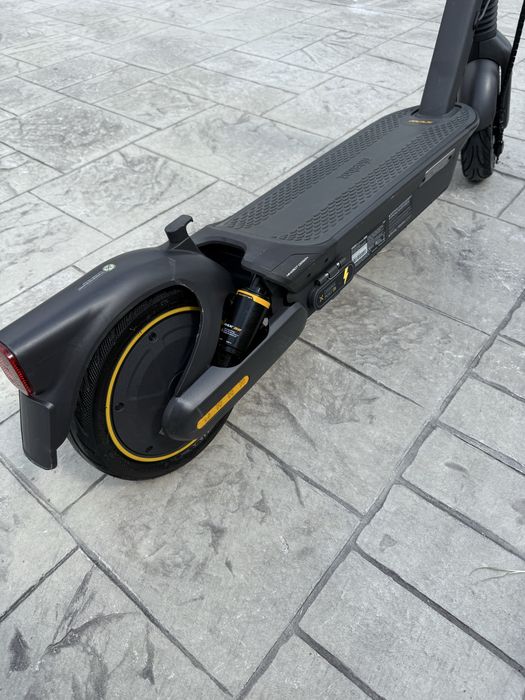 Trotineta Ninebot G2