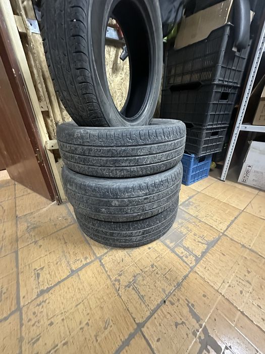 205/65/16 шины комплект