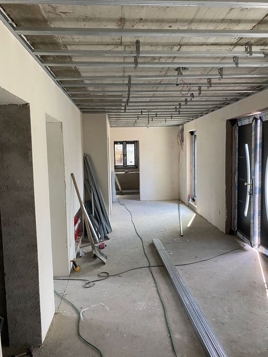 Construcții interioare - exterioare