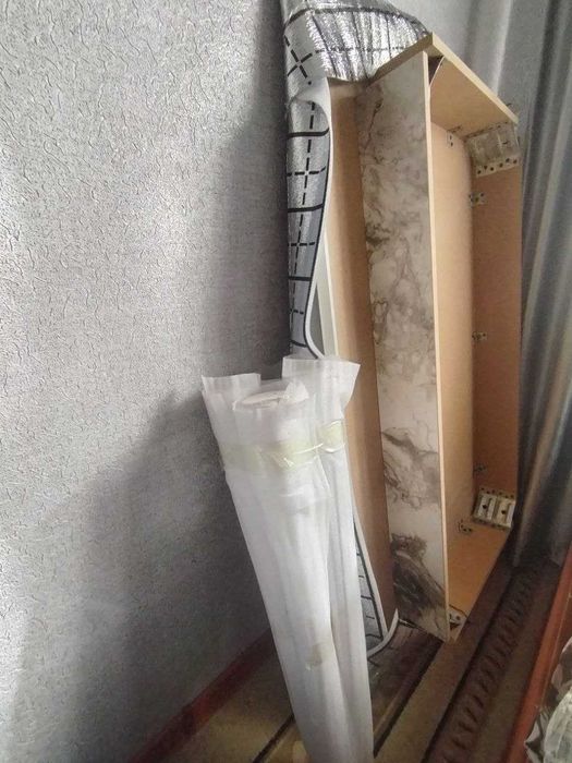 Продаётся новый комплект для кухни 6+1