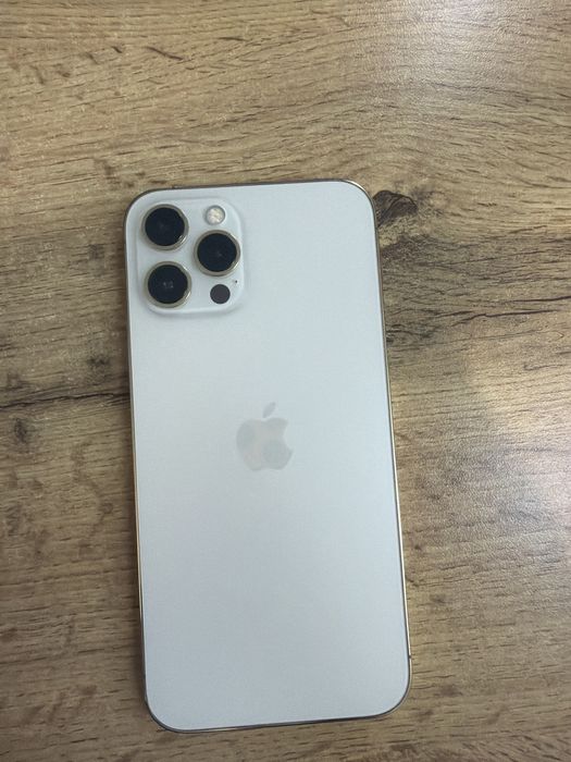 Продам Iphone 12 pro max золотистый