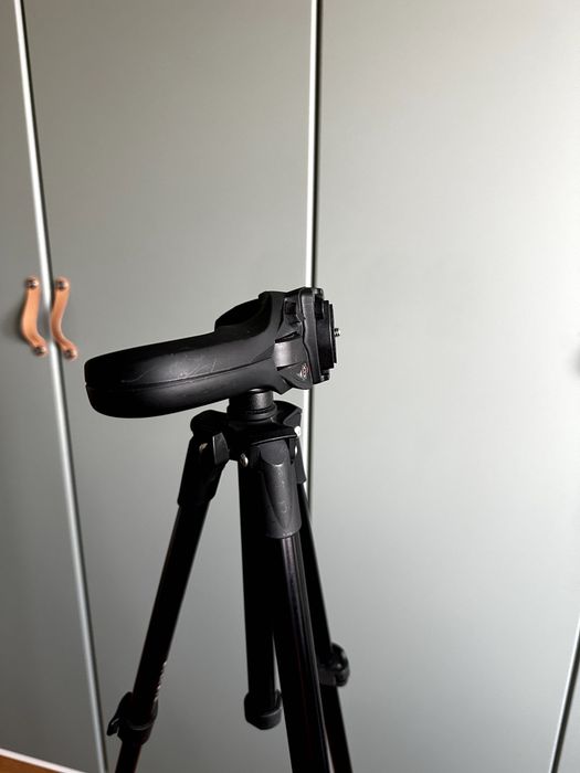 Статив с "грип" глава тип дръжка Manfrotto MKC3-H01 за фото и видео