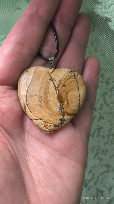 Продаю кулон песочная Яшма