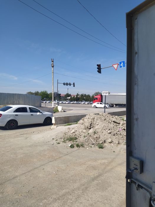 Для бизнеса Дом с Пропиской вдоль дороги р-н Спутник гНавои 8,5сот