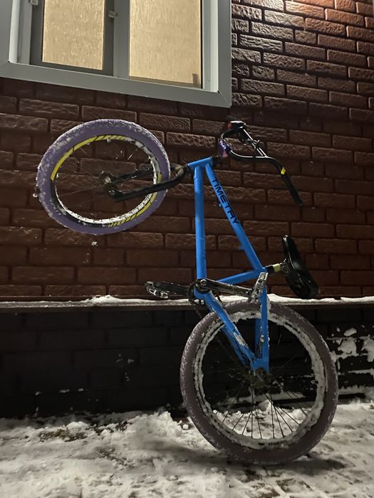 велосипед BMX в нормальном состояние