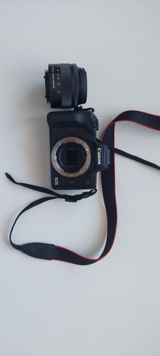 Камера Canon eos m 50