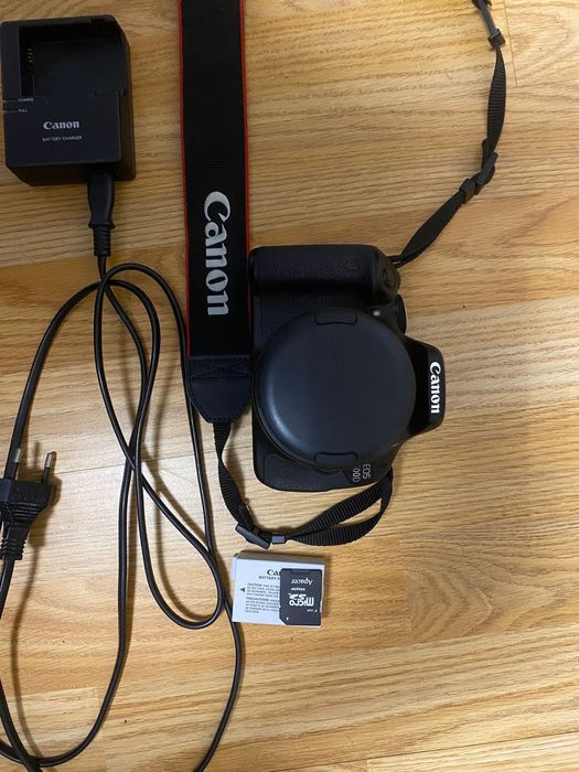 Canon 600D obiectiv 18-55mm F3.5